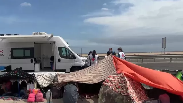 Frontera Perú - Chile: Migrantes continúan en la Línea de Concordia