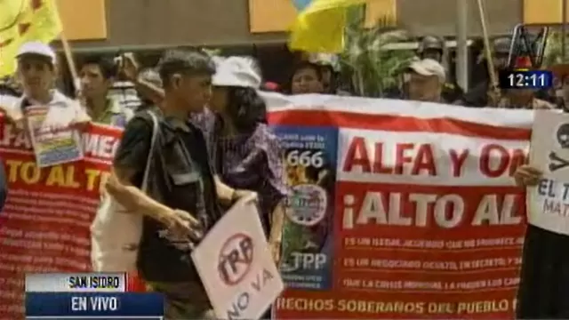 Integrantes de Frente Amplia se encuentran en la protesta