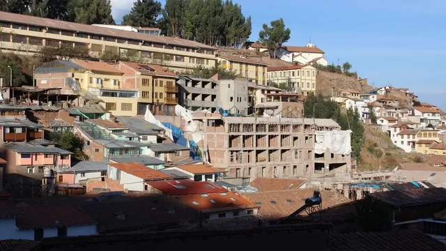 Ordenan en Cusco la demolición de hotel. Foto: GEC