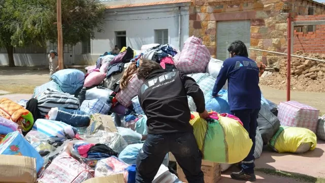 Decomisan medio millón de ropa usada en San Juan de Lurigancho