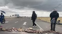 Puno: Docentes de la Universidad Nacional del Altiplano bloquean la carretera