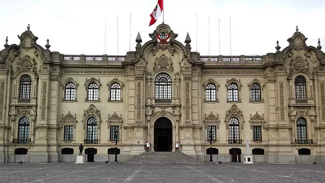Los alcaldes distritales y provinciales perciben 12 compensaciones económicas. Foto: Andina
