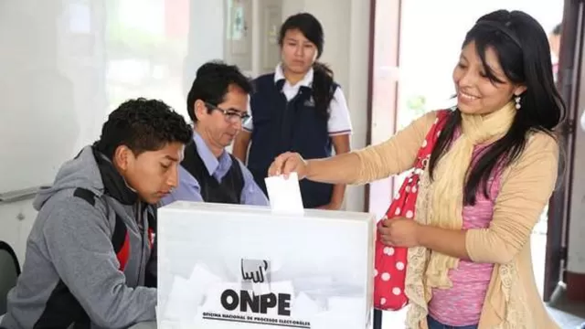 La Oficina Nacional de Procesos Electorales continúa con el conteo de votos