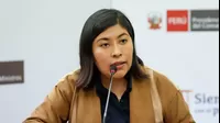 Emiten alerta migratoria contra Betssy Chávez y exministros