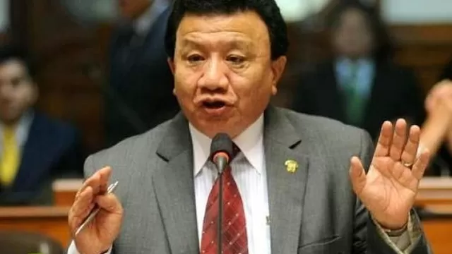 Enrique Wong podría variar su voto durante debate de la Megacomisión en el Pleno