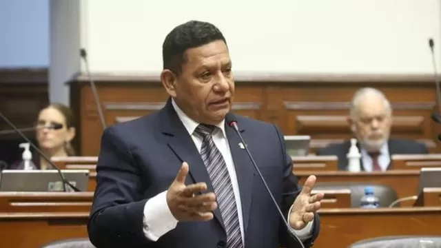 Congresista Medina anuncia la conformación de una nueva bancada