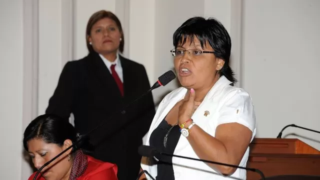 Esther Saavedra: "Nos han utilizado para hacer la campaña, a quién ha ido la plata"