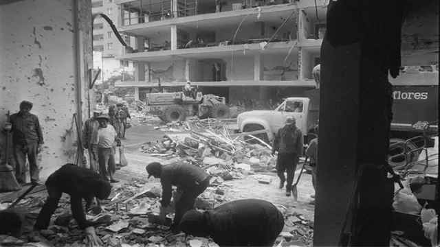 El atentado de Tarata fue perpetrado por Sendero Luminoso y ocurrió en 1992. Foto: El Comercio