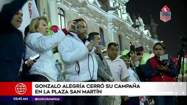 Gonzalo Alegría cerró su campaña en la plaza San Martín