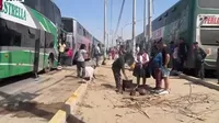 Ica: Transportistas y pasajeros varados ante bloqueo de carretera por protestas 