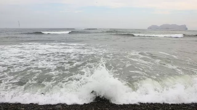   La alerta de tsunamis en el litoral peruano actualmente se da por teléfono, radio o internet / Foto: Andina