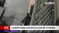 Ladrón roba dos bicicletas de vivienda en San Juan de Miraflores
