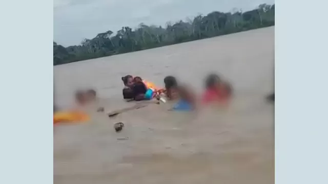 Loreto: Diez personas fueron rescatadas en el río Ucayali