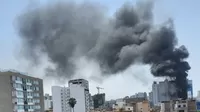 Magdalena: Incendio en local comercial provoca evacuación en edificios aledaños