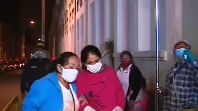 Maternidad de Lima: Gestantes forman largas filas en pleno toque de queda a espera de ser atendidas