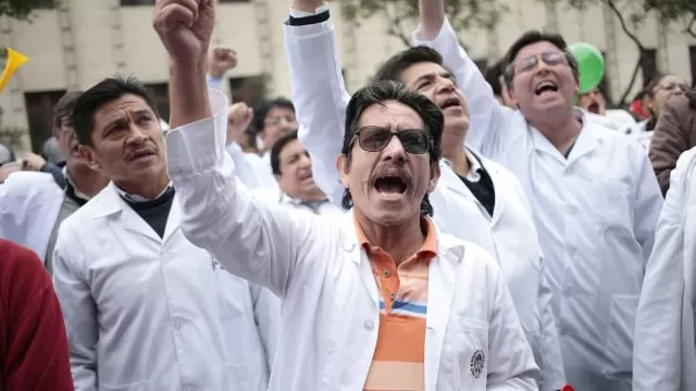 Nueva huelga médica por incremento salarial. Foto referencial: archivo El Comercio.