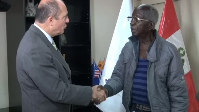 Profesor cubano podrá volver a su país gracias a ayuda de Migraciones