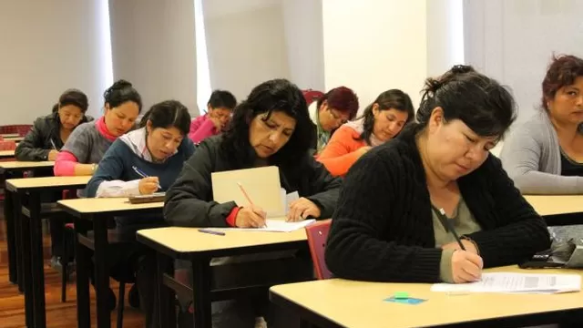 Profesores universitarios tendrán aumento salarial. Foto: Agencia Andina
