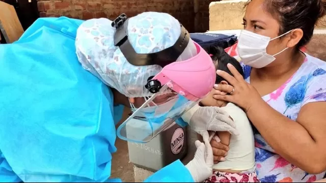 Vacunación a niños. Foto: Andina / Difusión