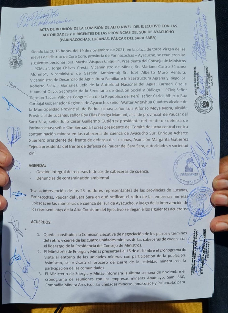 Mirtha Vásquez anunció el cierre de cuatro minas en Ayacucho