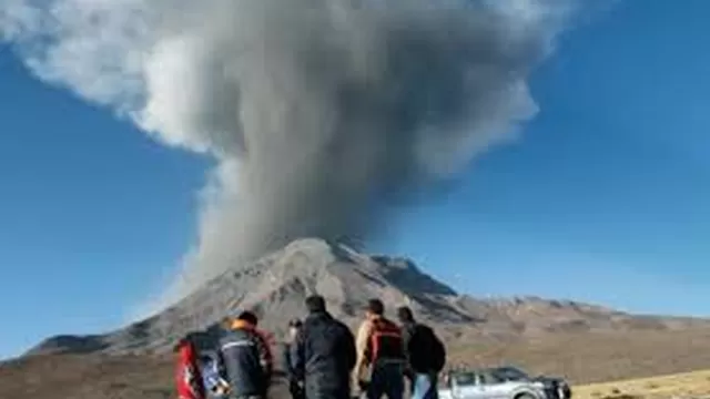 Moquegua: inician evacuación en Querapi tras explosiones del volcán Ubinas