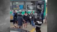 Los Olivos: Chofer de bus y cobradora se enfrentaron a vendedores extranjeros