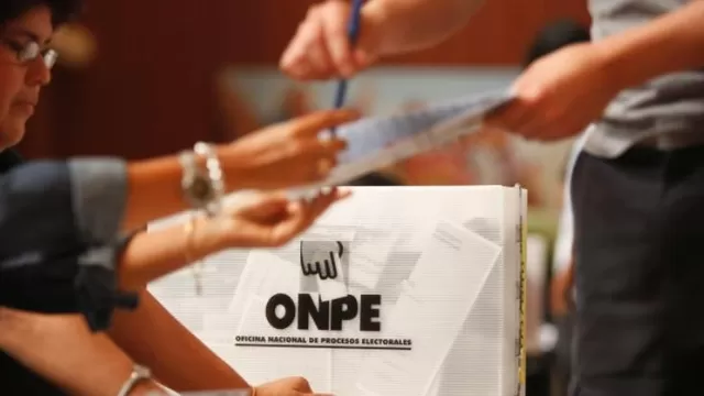 ONPE cuenta los votos de la segunda vuelta presidencial 2016. Foto: Perú21