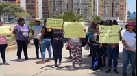 Piura: Padres protestan por presencia de aguas residuales que afecta a colegio de educación especial