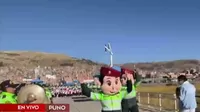 Policía Nacional alienta a la Selección Peruana desde el Lago Titicaca