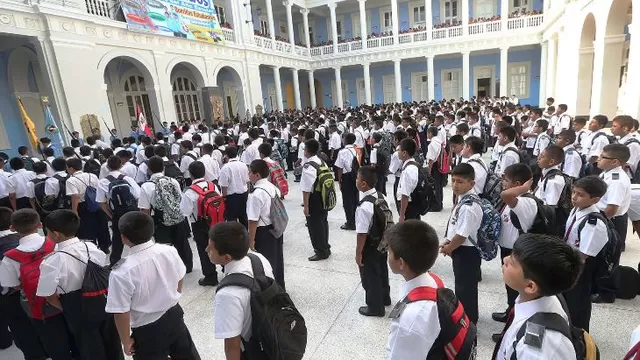 PPK plantea único turno de estudios en los colegios públicos. Foto: Andina