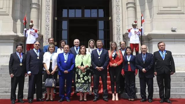 Presidenta Boluarte garantiza respeto a la libertad de expresión y plena transparencia