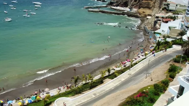 Santa María del Mar: playa con buena infraestructura, pero insalubre