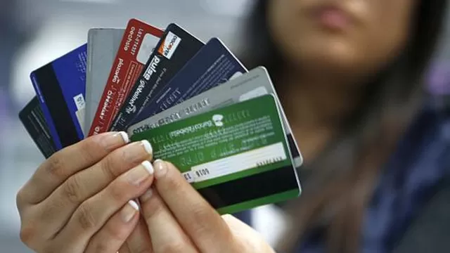 Medida se da a fin de brindar mayores alternativas a los usuarios en la contratación de tarjetas de crédito. Foto: El Comercio 