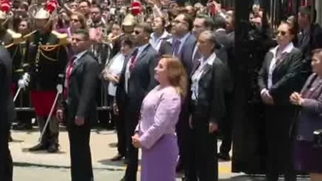 Dina Boluarte: Presidenta rindió homenaje al Señor de los Milagros en Palacio de Gobierno