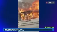 Surco: Incendio de gran magnitud en zona de puestos de madera en la Panamericana Sur