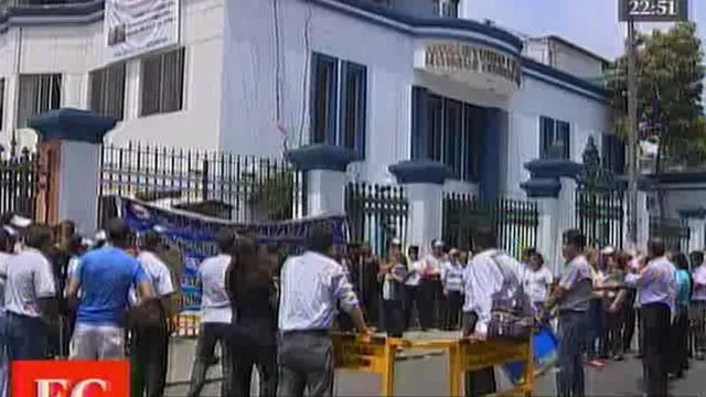 Trabajadores del Ministerio Público bloquearon vías de acceso a la Morgue