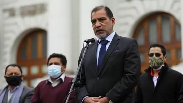 Transparencia: Es insostenible la continuidad de Luis Barranzuela como ministro del Interior