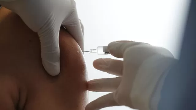 Ensayo clínico de vacuna. Foto referencial: Andina / Difusión