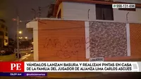 Vándalos lanzan basura y realizan pintas en casa de la familia del futbolista Carlos Ascues