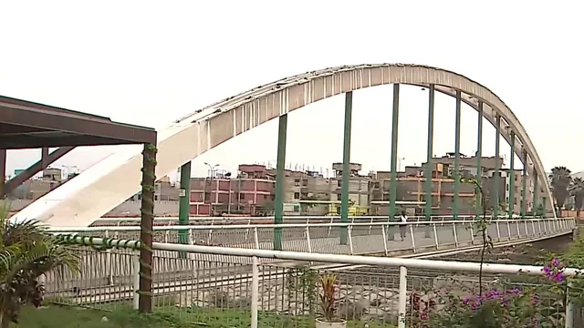 Vecinos aseguran que puente Malecón Checa no recibe mantenimiento desde hace tres años