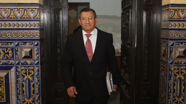 López Meneses: Villa Fuerte y Raúl Salazar hablaron 485 veces en 2012