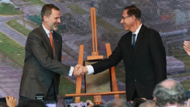 Vizcarra y Felipe VI inauguraron nueva unidad de producción de combustible