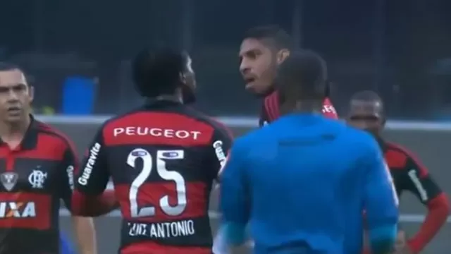 Árbitro separó a dos jugadores del Flamengo que estaban a punto de pelearse
