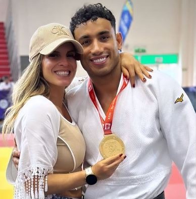 Alejandra Baigorria no contiene su emoción al saber que Said Palao obtuvo la medalla de oro y es campeón nacional de Judo/Foto: Instagram