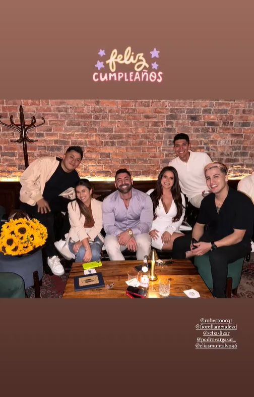 Sebastián Lizarzaburu llegó a la celebración por el cumpleaños de su ex Andrea San Martín / Fuente: Instagram