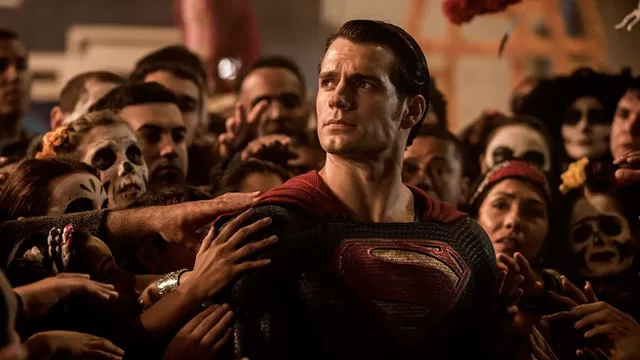Batman vs. Superman: Henry Cavill pidió que le modifiquen su traje 