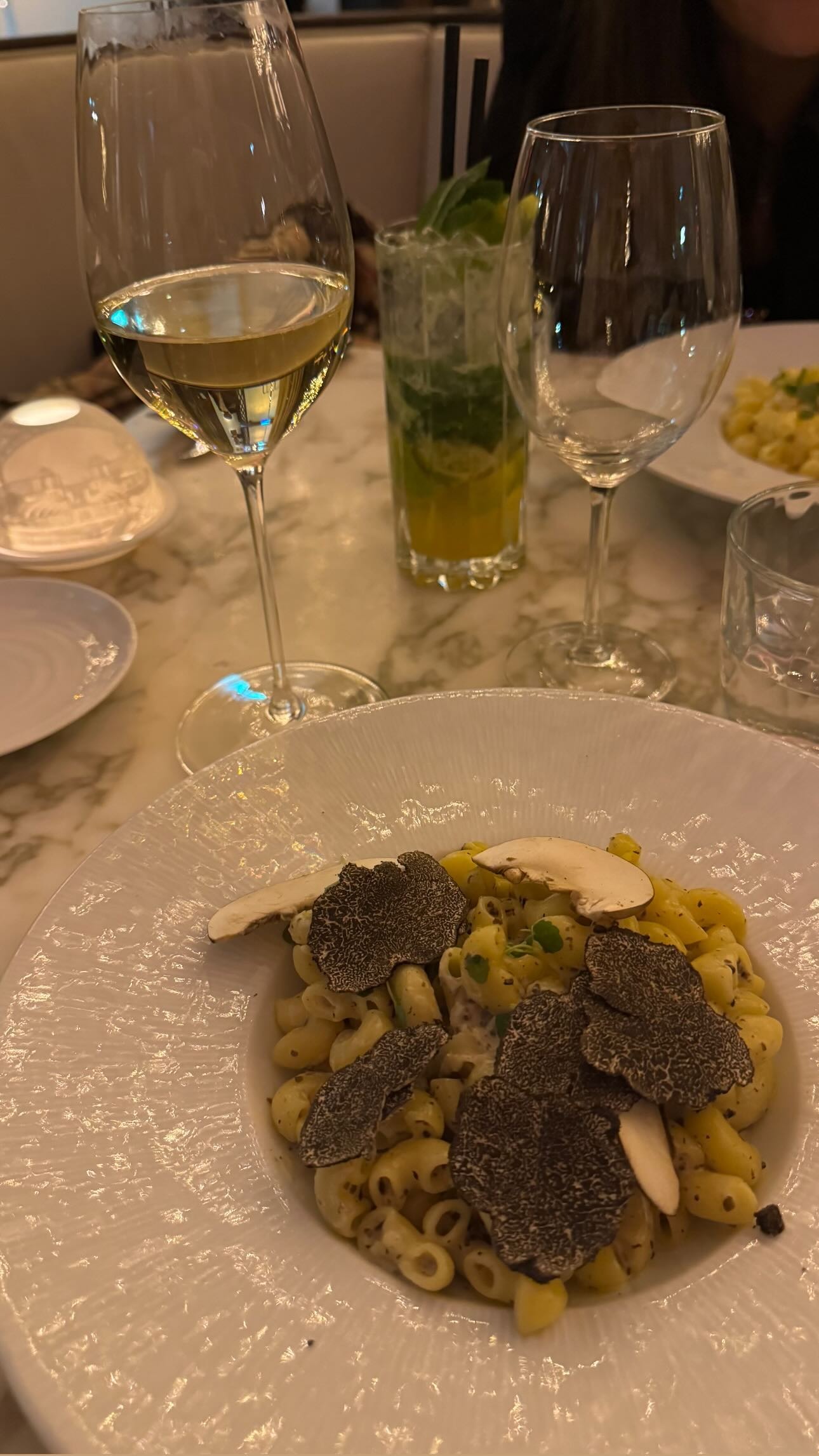 Brunella, Richard y su familia disfrutaron de una cena frente a la Torre Eiffel/Foto: Instagram
