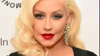 Christina Aguilera luce irreconocible en la portada de revista