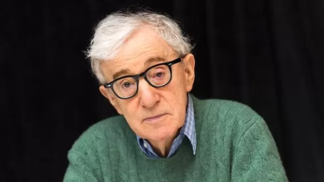 El cineasta Woody Allen afronta rechazo de editoriales por esta razón