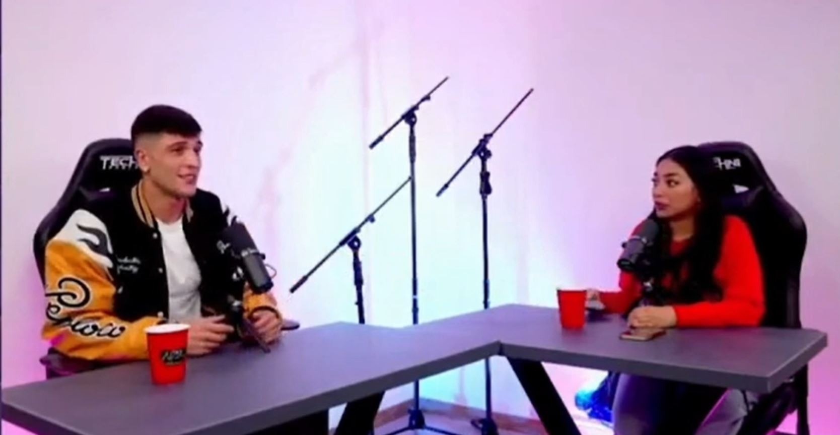 Emilio Jaime concedió una entrevista a Gianina Portugal y habló sobre laspolémicas de Leslie Shaw/Foto: captura Youtube